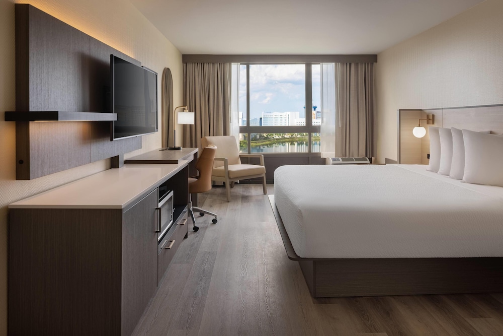 Ramada Plaza Resort & Suites by Wyndham Orlando Intl Drive
